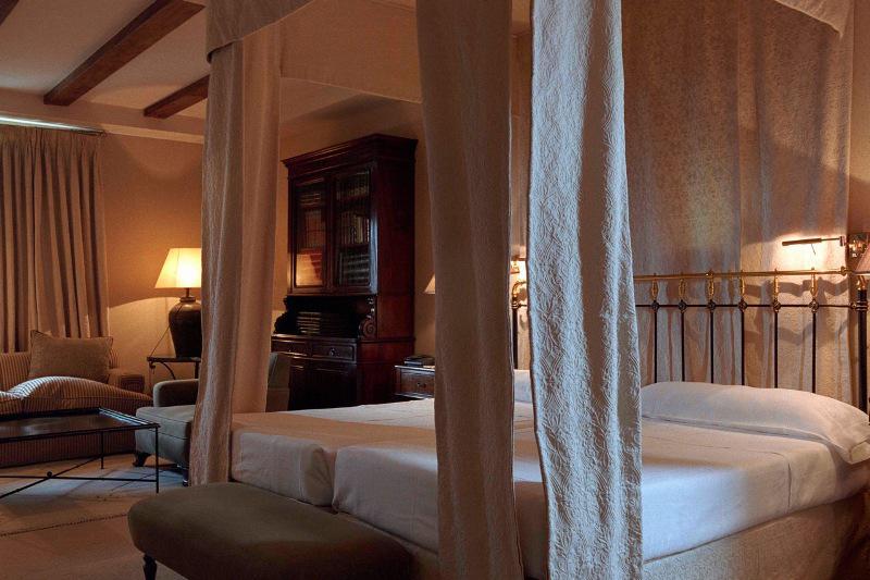 Landa Ξενοδοχείο Burgo Δωμάτιο φωτογραφία A suite at the Hotel de Crillon