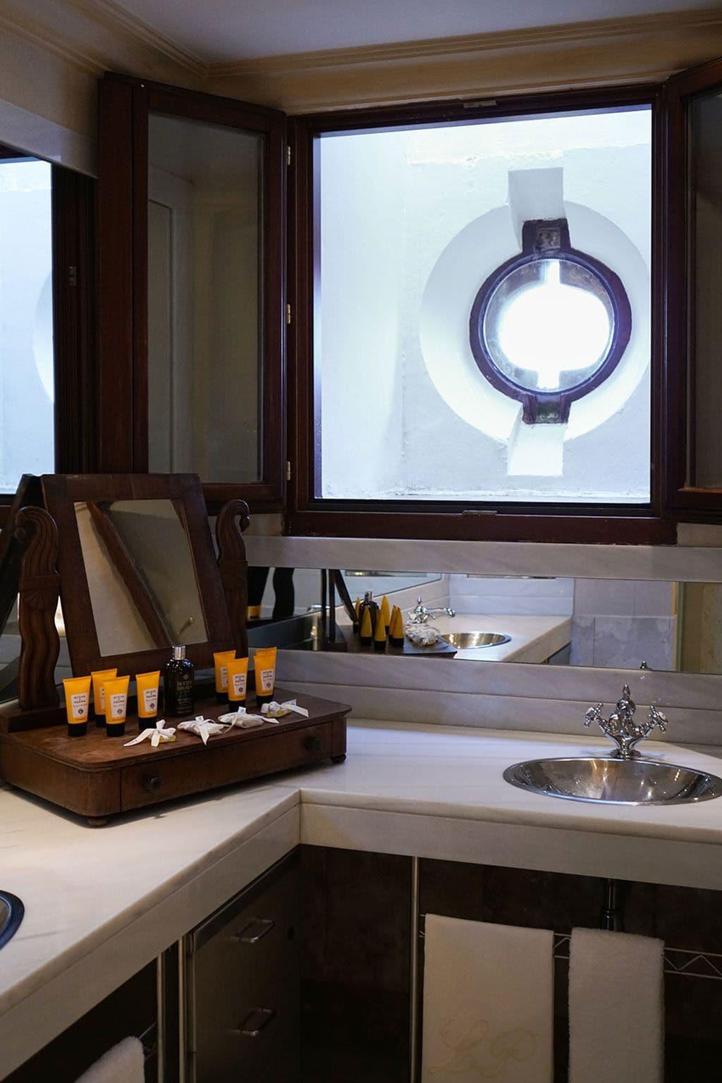 Landa Ξενοδοχείο Burgo Εξωτερικό φωτογραφία Bathroom amenities