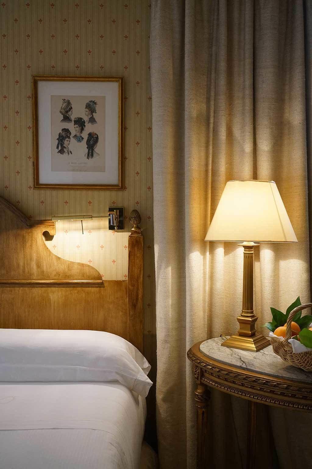 Landa Ξενοδοχείο Burgo Εξωτερικό φωτογραφία A table lamp